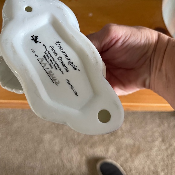 Dream Angels Ceramic “SWEET DREAMS”•Russ Berrie•  Cherub/Angel Figurine. 5.25” - Picture 4 of 7